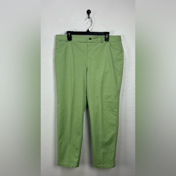 Crown & Ivy Women’s Light Green Trousers Slip On Sz 14 Career Office Core Chic - Picture 1 of 8